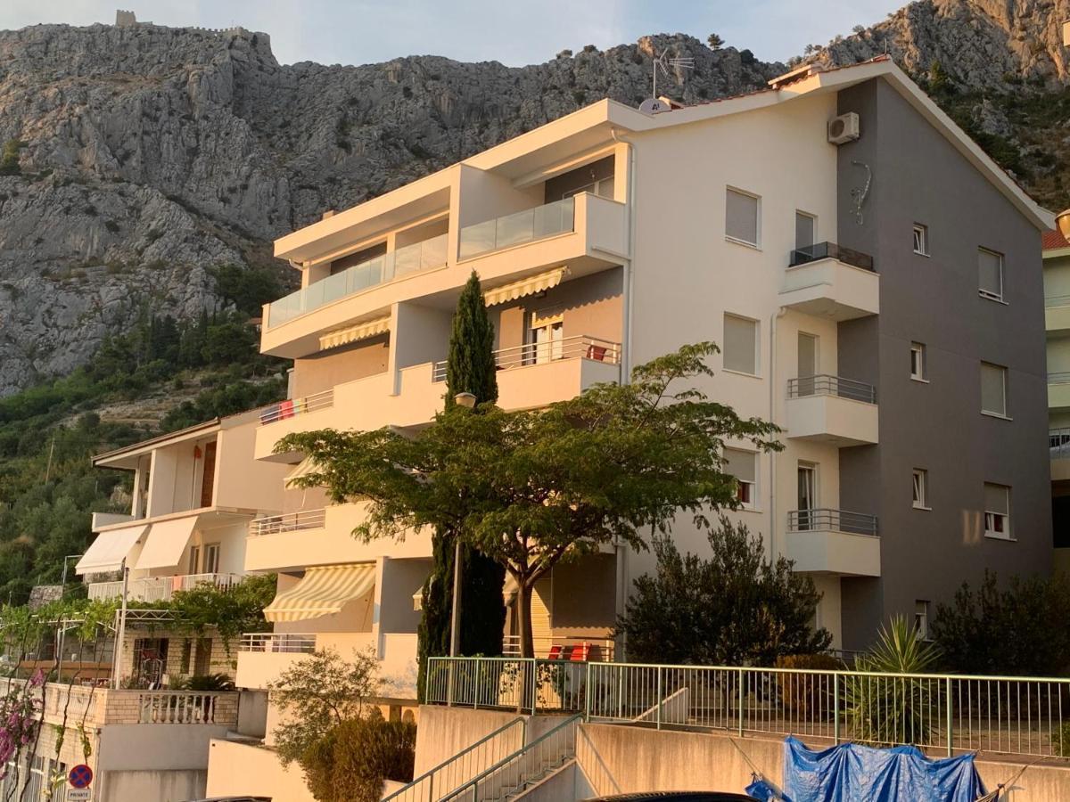 Apartments Beverly 오미스 외부 사진
