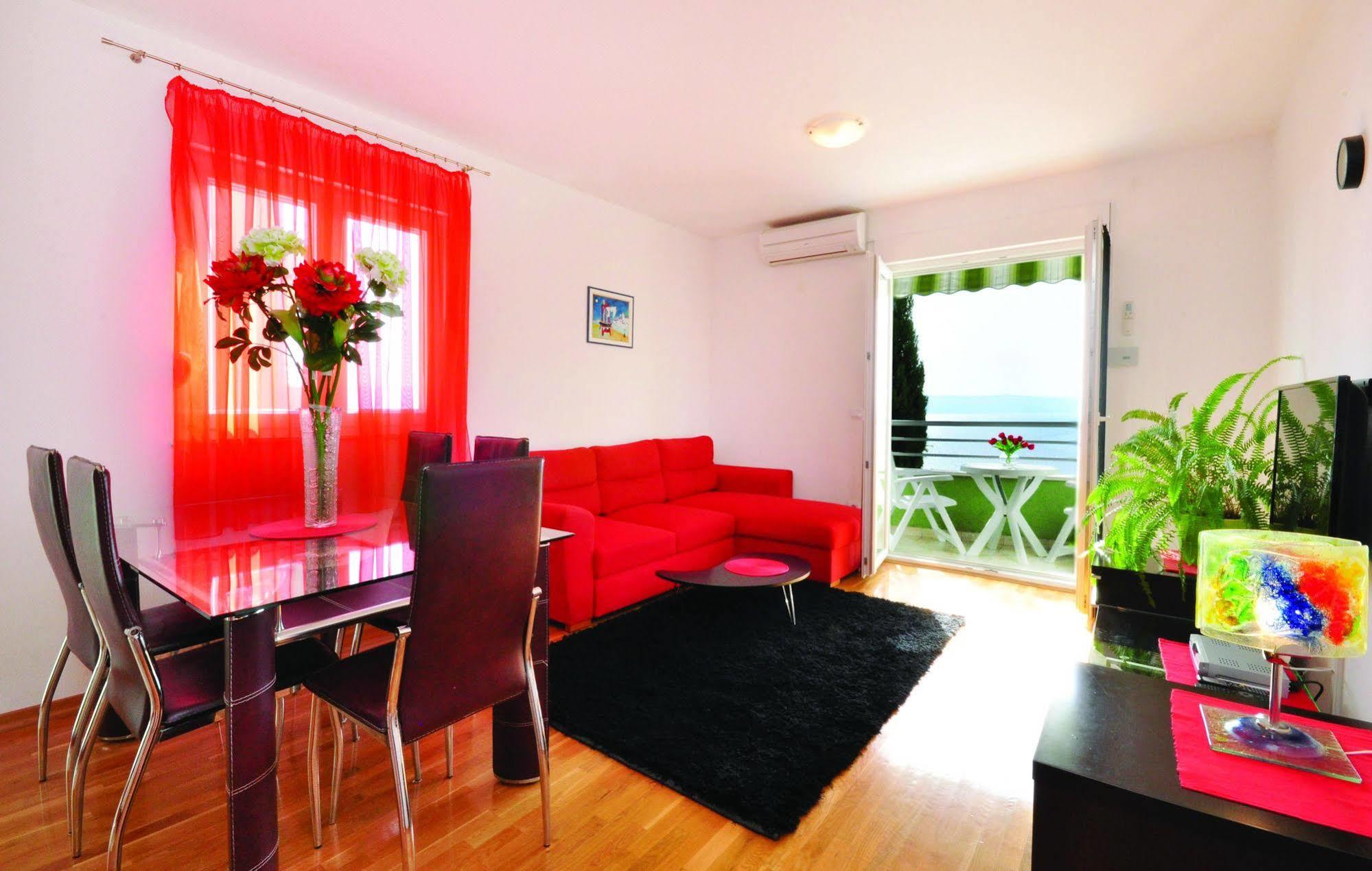 Apartments Beverly 오미스 외부 사진