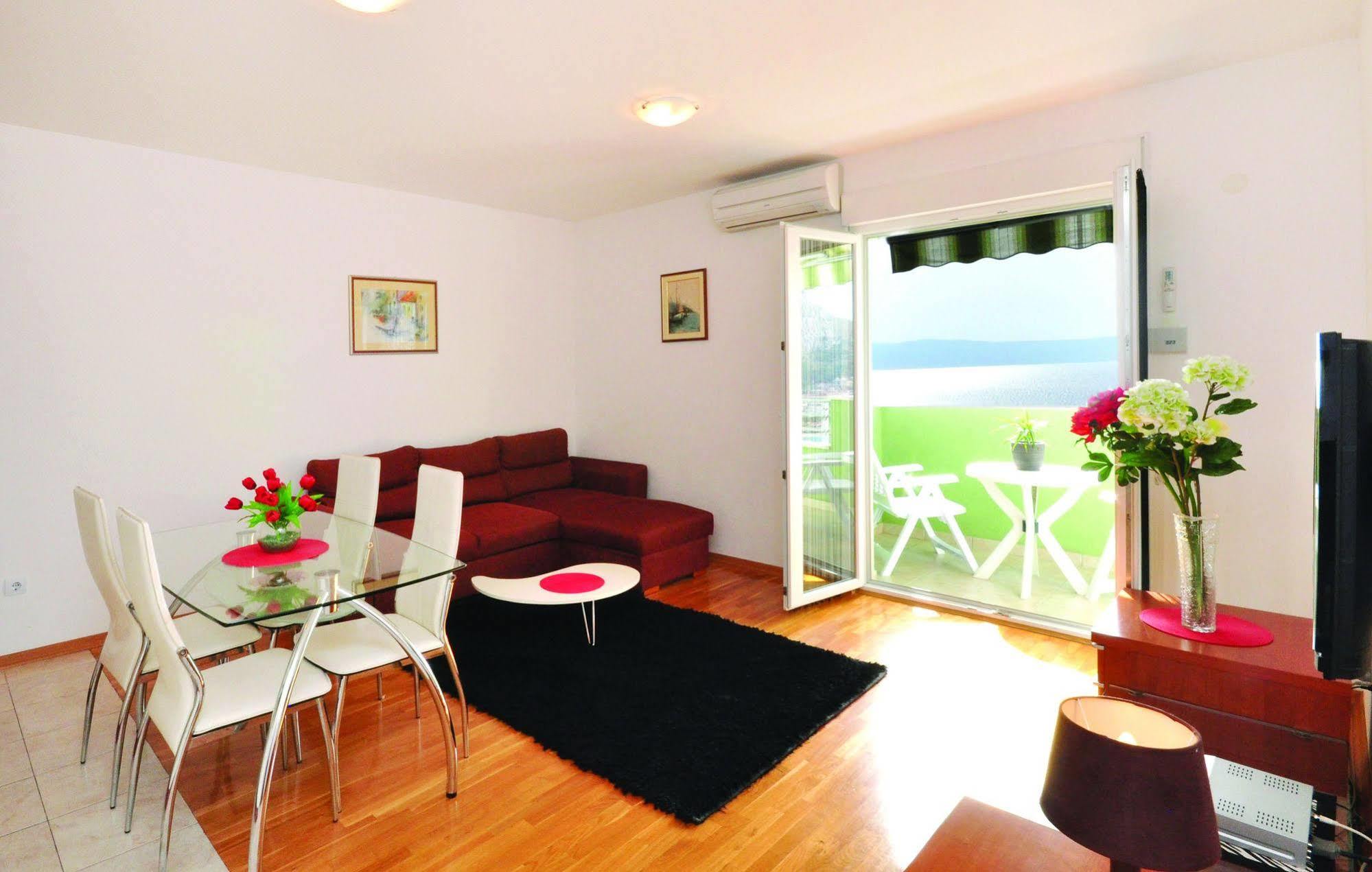 Apartments Beverly 오미스 외부 사진
